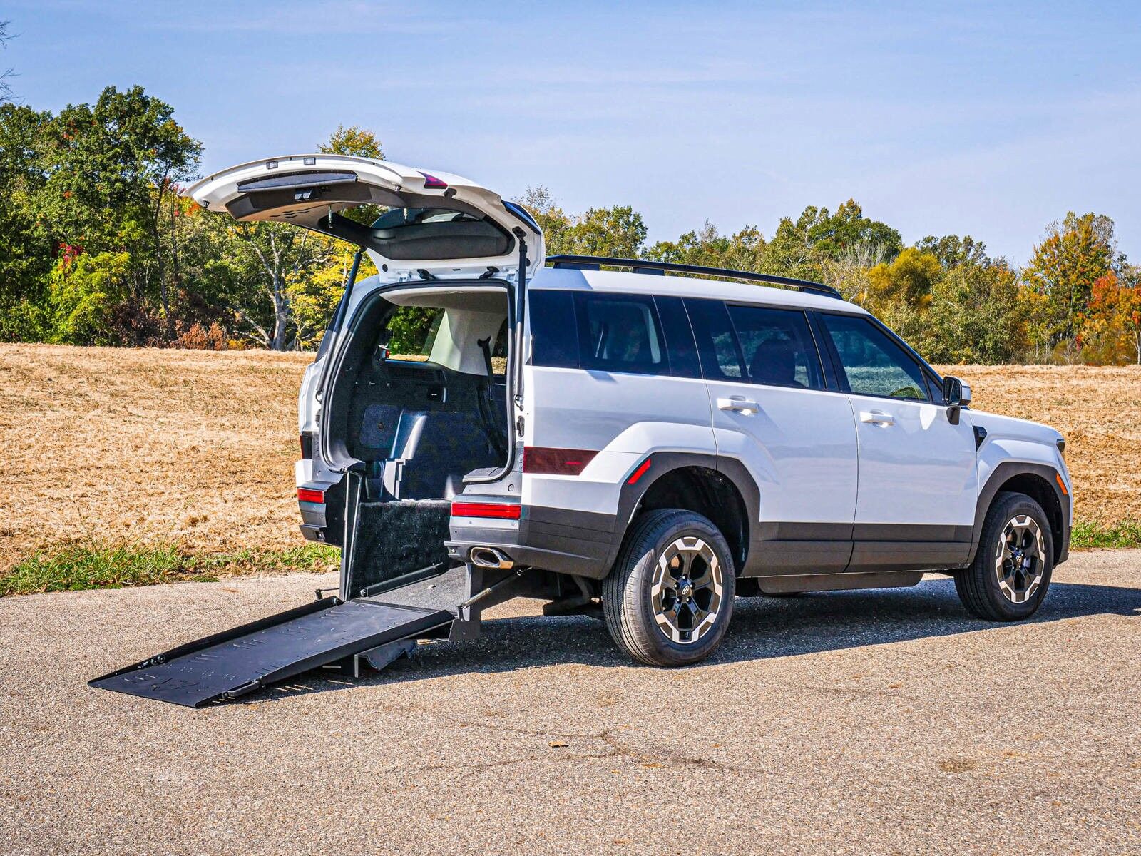 2024 Hyundai Santa Fe SEL's photo