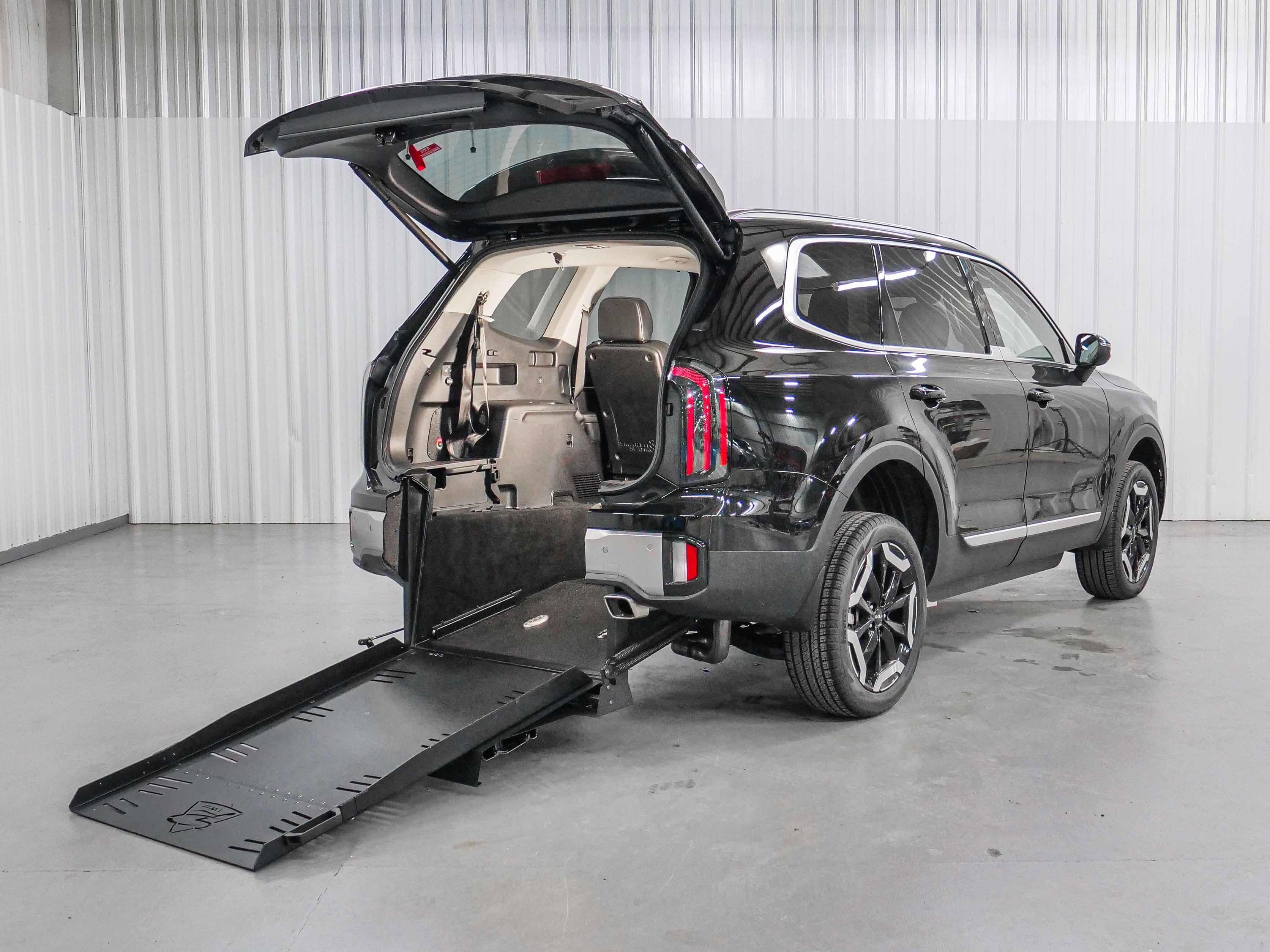 2025 Kia Telluride EX FWD's photo